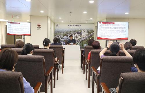 91传媒
召开党员大会，深入学习《条例》