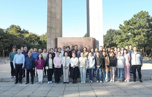 91传媒
开展“迎国庆·颂祖国”主题党日活动