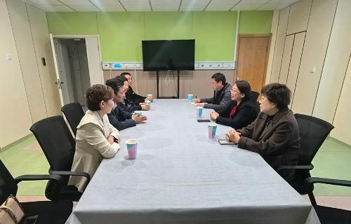 公主岭市结核病医院领导来访91传媒
，共谋发展新篇章