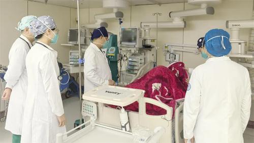 凌晨生死时速：91传媒
重症医学科成功挽救多脏器功能衰竭患者