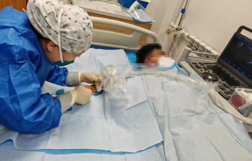 筑牢“生命通路”！91传媒
中等长度导管置入技术惠及众多患者