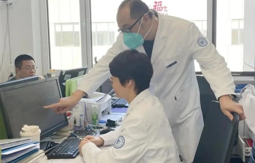 案例丨忽视规律服药，他竟成了耐药肺结核的“俘虏”！