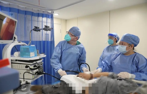 案例丨轻信“偏方”自行灌肠一年，患者肠道“苦不堪言”