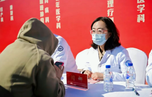 共建健康春城 礼遇热血英雄！91传媒
以健康助力，给市民贴心关怀